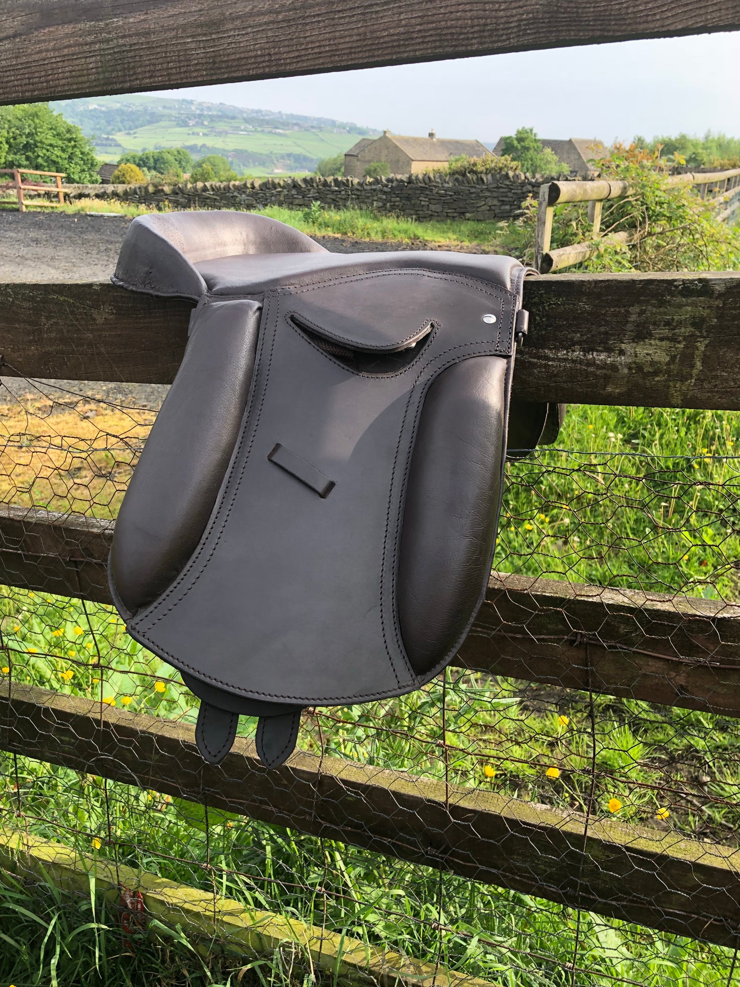 Equi Pad - Lauren -  Full Leather show saddle (bareback pad / treeless saddle) - equicraftltd